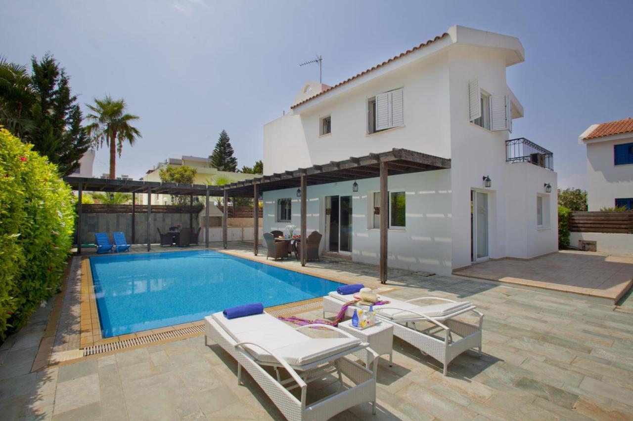 Villa Skyros Pernera Eksteriør billede