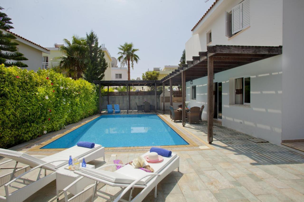 Villa Skyros Pernera Eksteriør billede