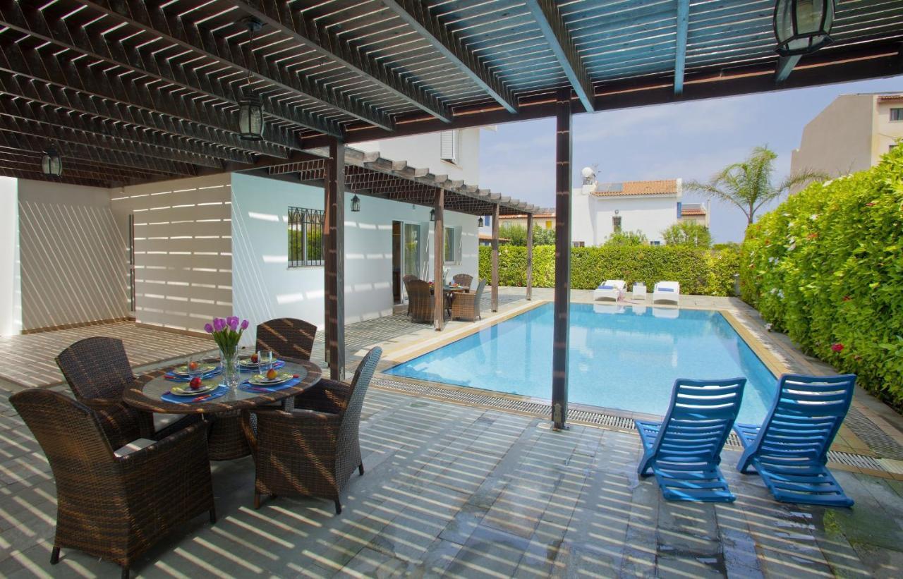 Villa Skyros Pernera Eksteriør billede